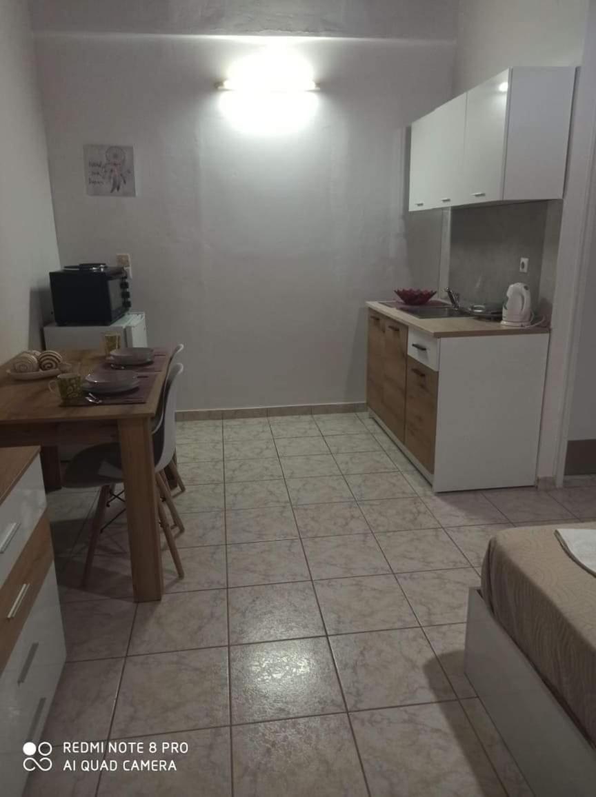 Amadeus Hawaii Apartments & Studios Sidari  Phòng bức ảnh