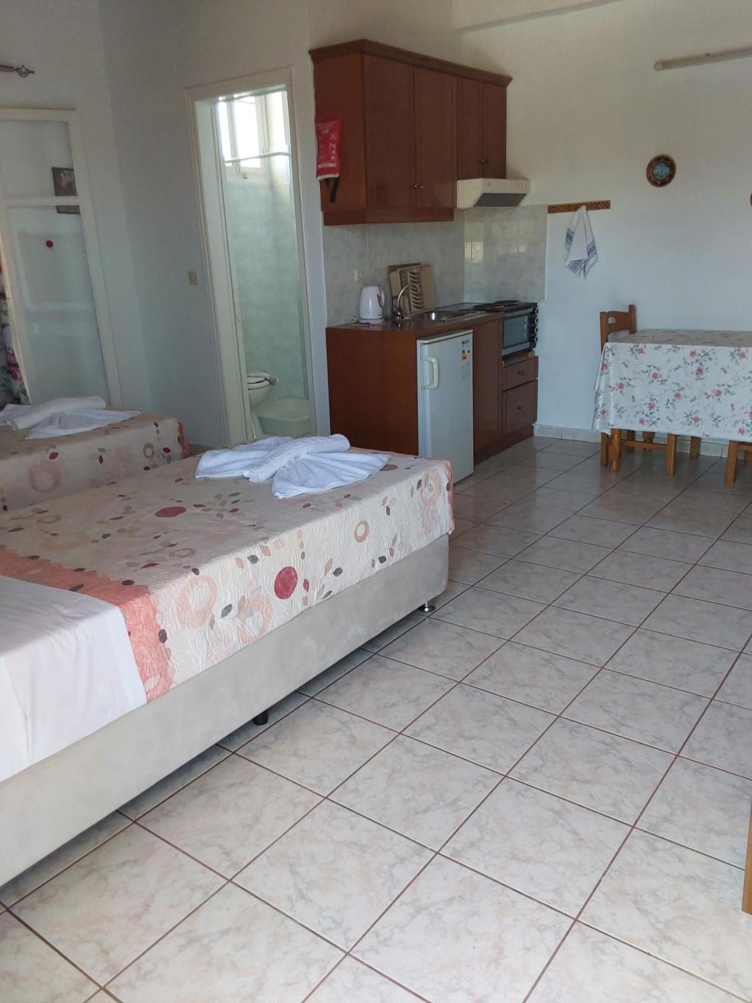 Amadeus Hawaii Apartments & Studios Sidari  Phòng bức ảnh